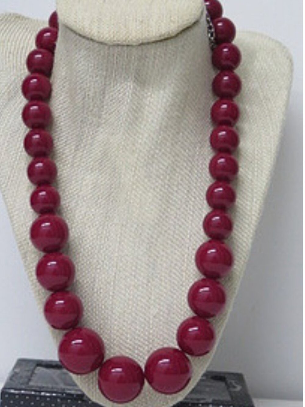 Vintage Red Graduated Bead Statement Necklace Chunky Retro